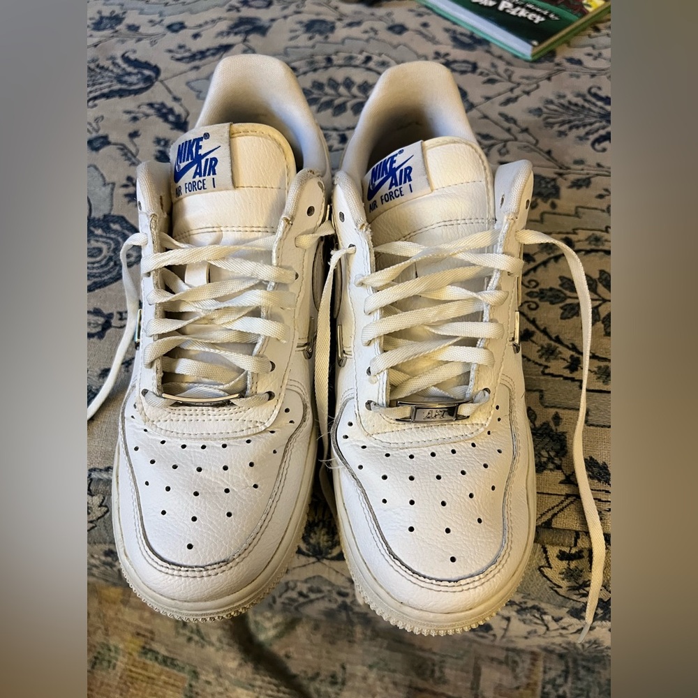 Women’s Nike Air Force 1 '07 LX Sisterhood white leather sneakers size 5.5